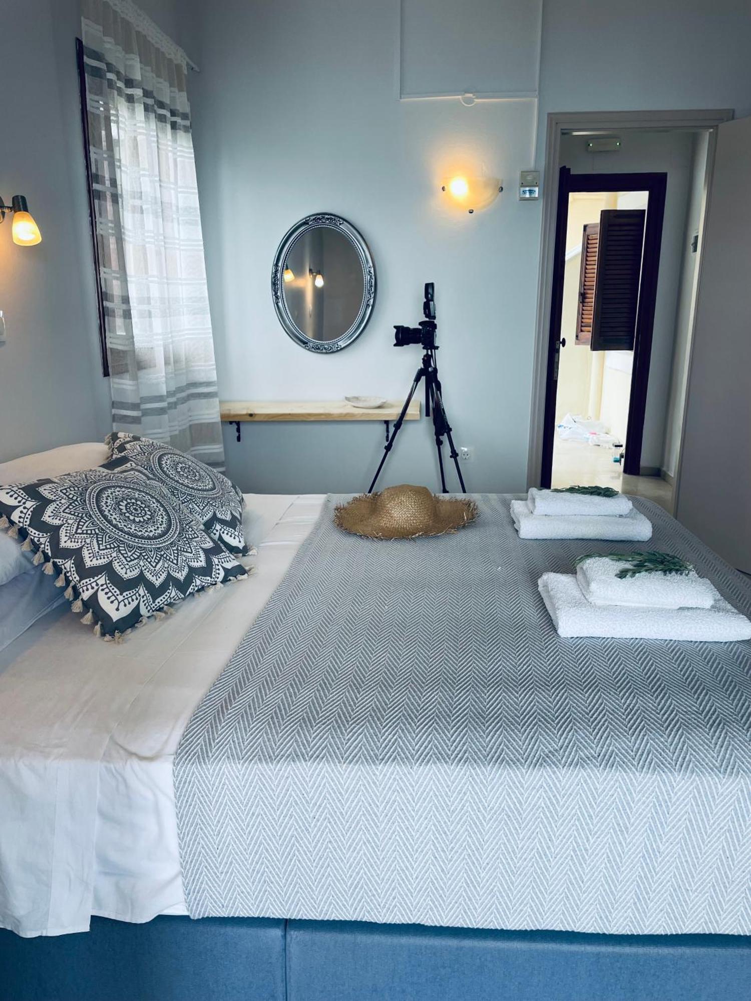 Hotel Odeon B&B Барбаті Екстер'єр фото