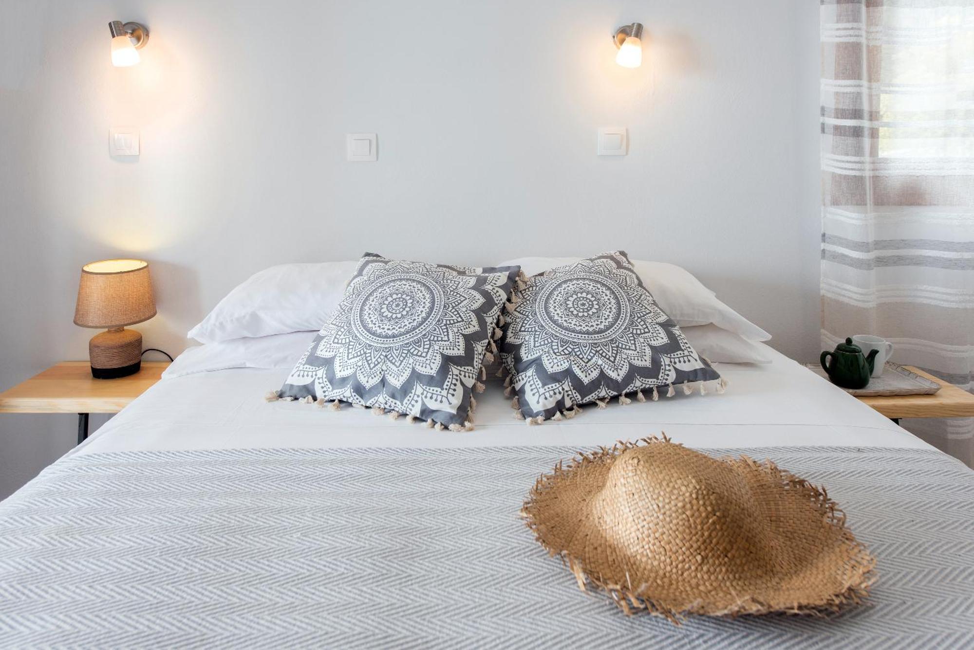 Hotel Odeon B&B Барбаті Екстер'єр фото